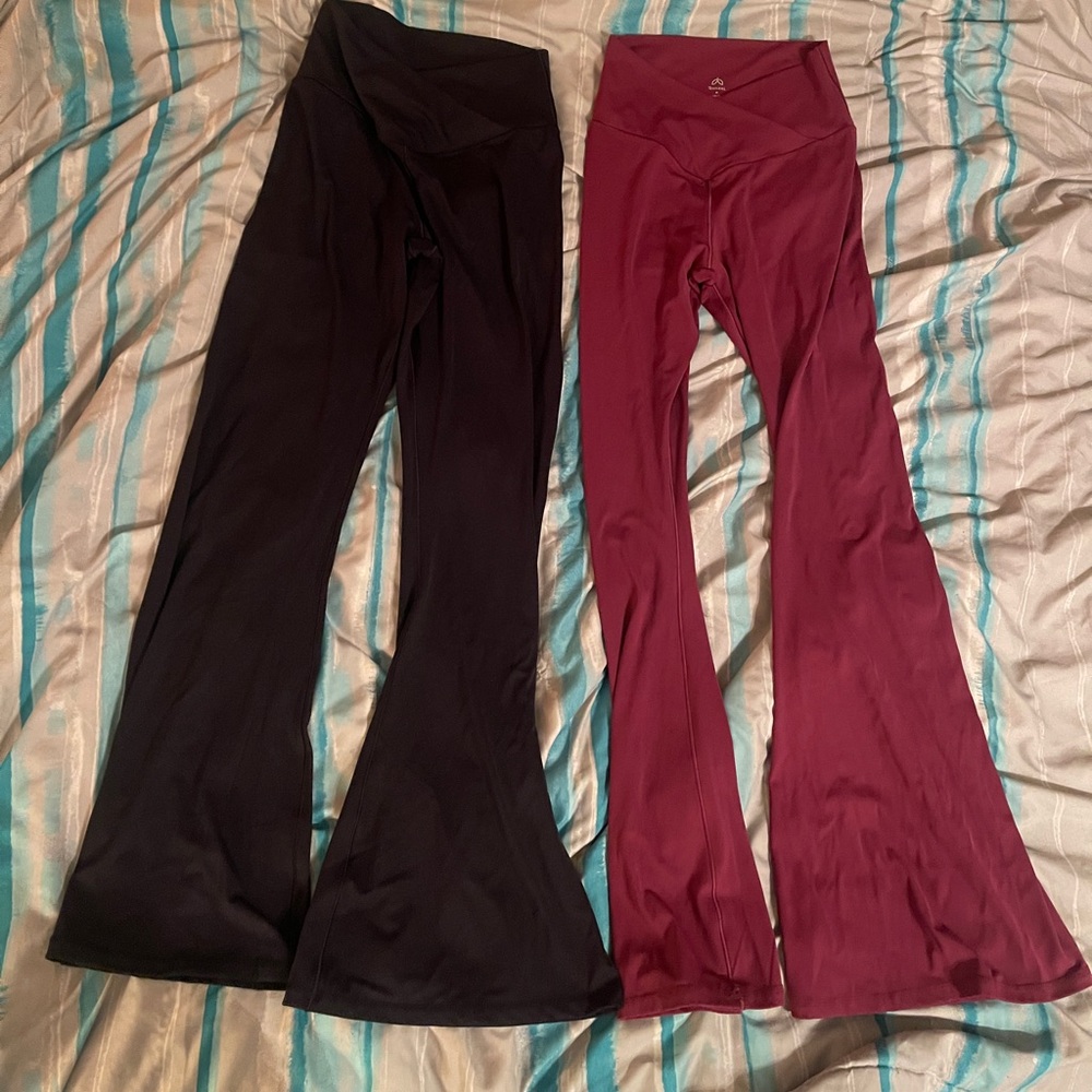 Sunzel Flare Leggings Black Medium red 2 pairs pants yoga
